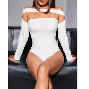🆕🦋FINAL PRICE🦋🤍White Skinny Bodysuit🤍